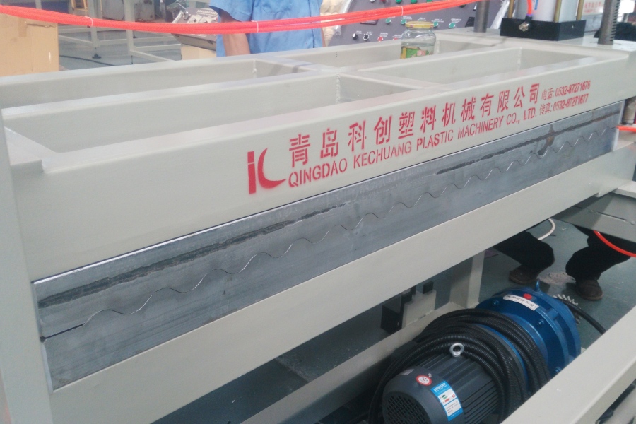 Plastic Corrugated Sheet/Tile Extrusion Line